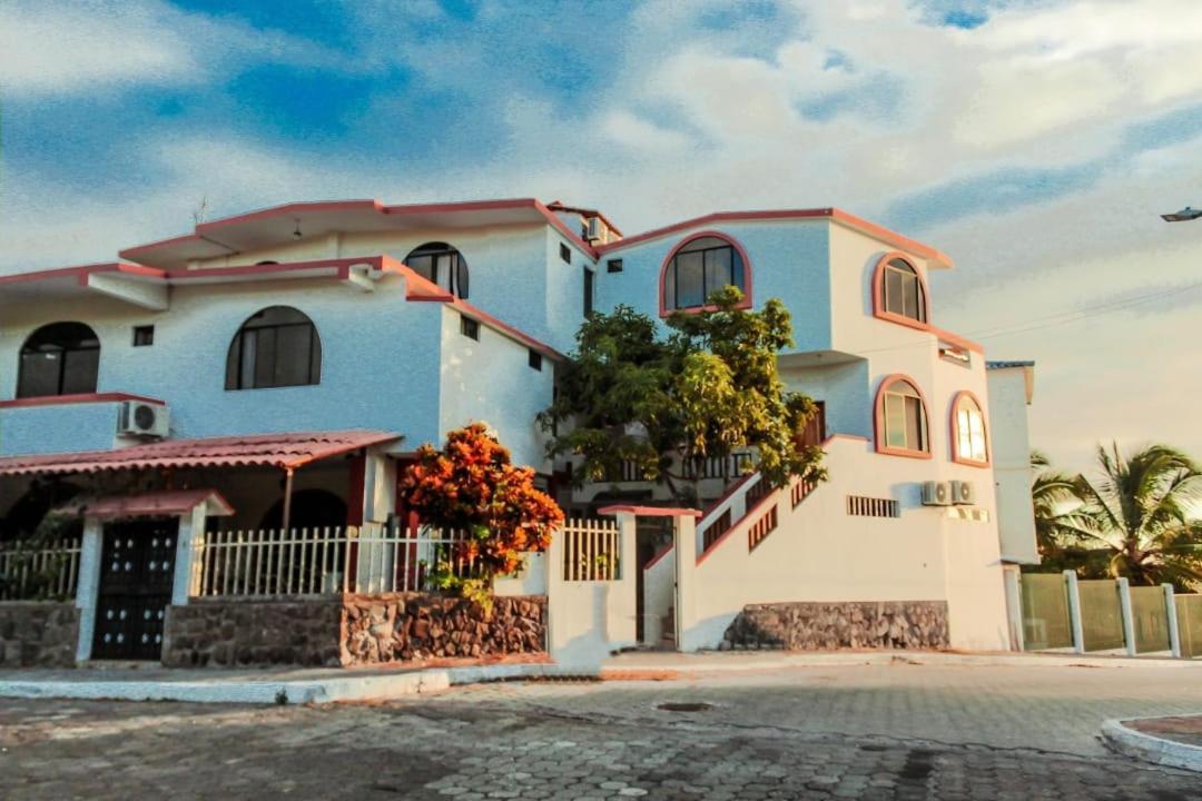 Hotel Casa De Nelly Puerto Baquerizo Moreno Exterior foto
