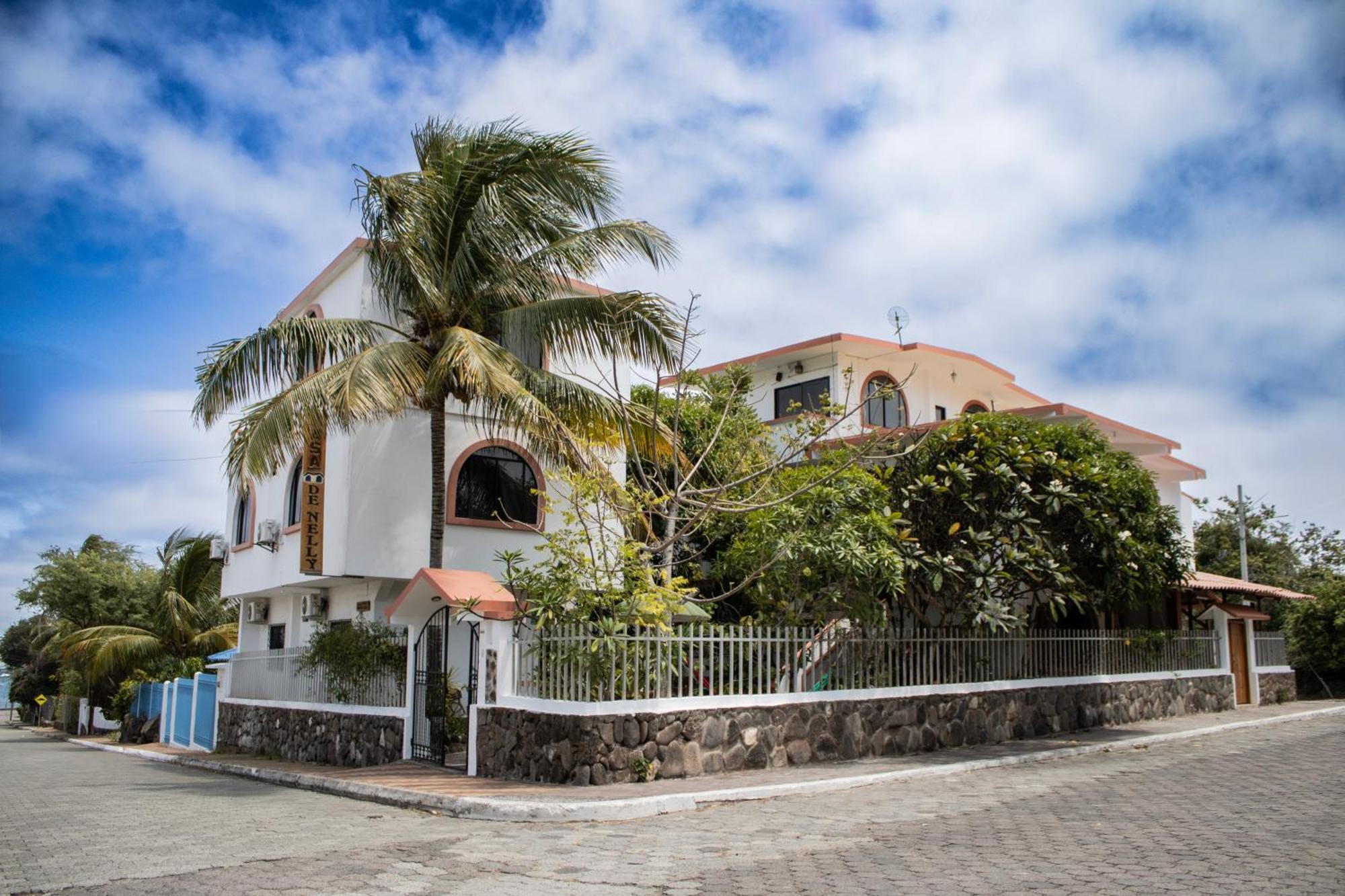 Hotel Casa De Nelly Puerto Baquerizo Moreno Exterior foto